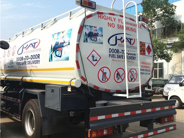 Shacman 4x2 15000L Oil Tanker Truck
