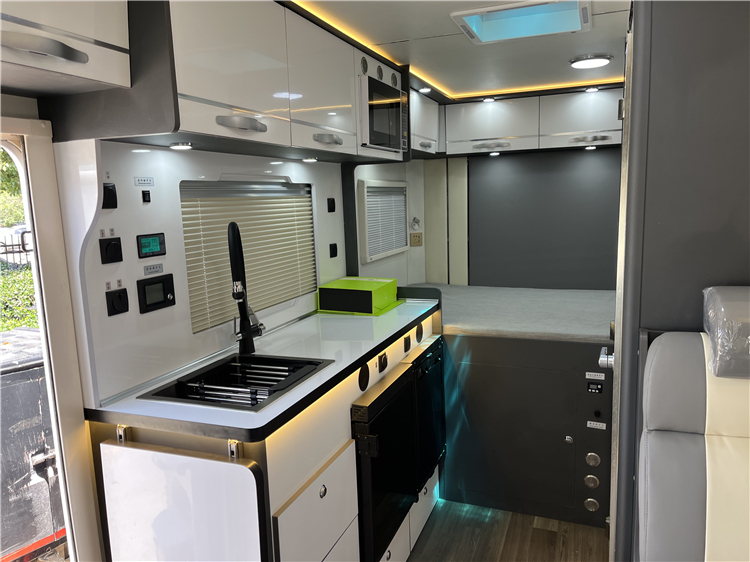 IVECO DAILY 4x2 Mobile Motor Home RV Caravan