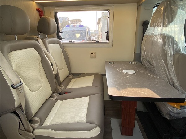 SAIC Maxus V90 High Roof RV Caravan Mobile Touring Car
