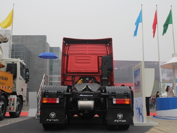 FOTON AUMAN 6x4 400HP Tractor Truck