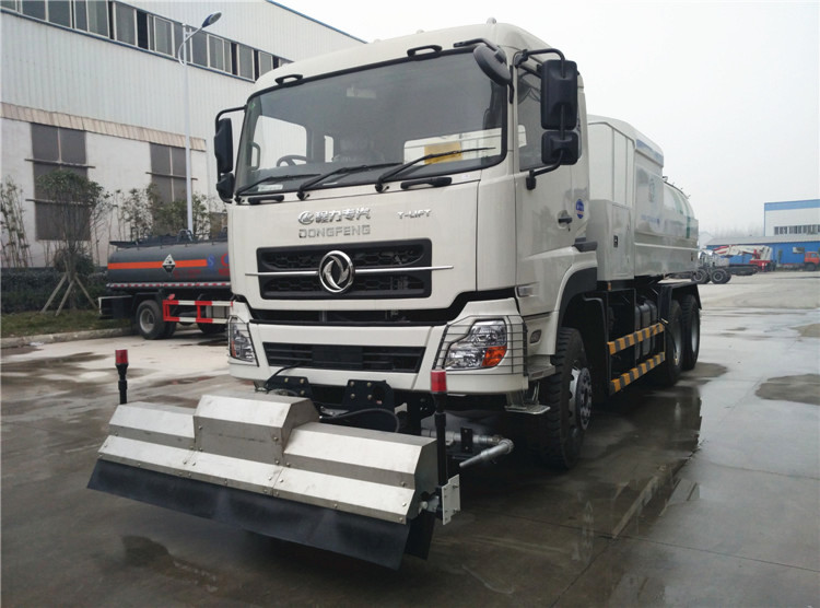 Dongfeng Tianlong 6x4 High-pressure Cleaning Truck