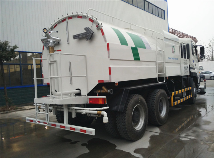 Dongfeng Tianlong 6x4 High-pressure Cleaning Truck