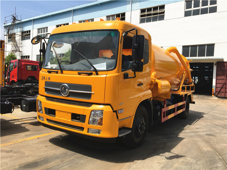 Dongfeng Tianjin 4x2 10000L Sewage Suction Truck
