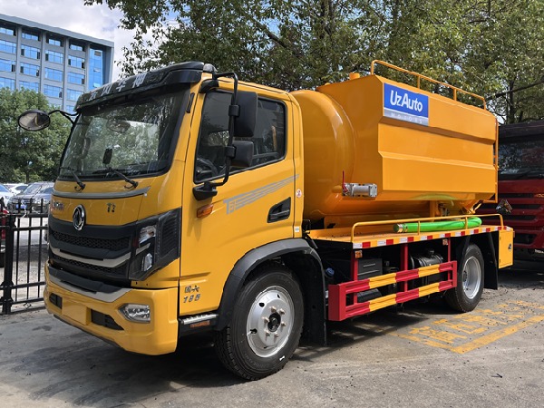 Dongfeng 4x2 10m3 Cleaning & Sewage Suction Truck