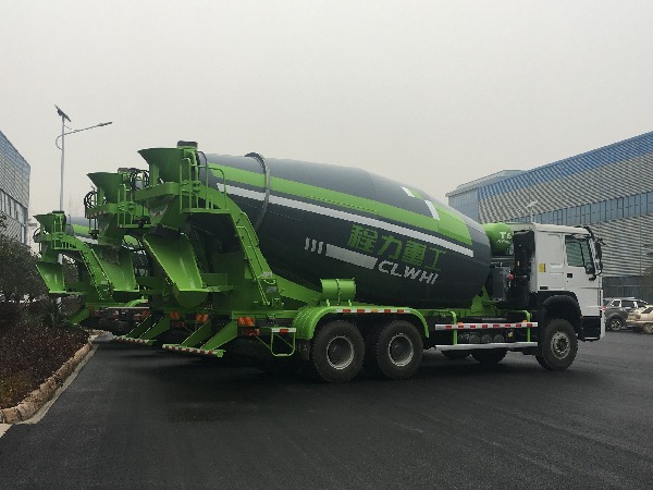 SINOTRUK HOWO 6x4 Concrete Mixer Truck