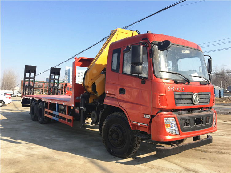 Dongfeng 6x4 Flatbed Truck With 12T Folding Crane