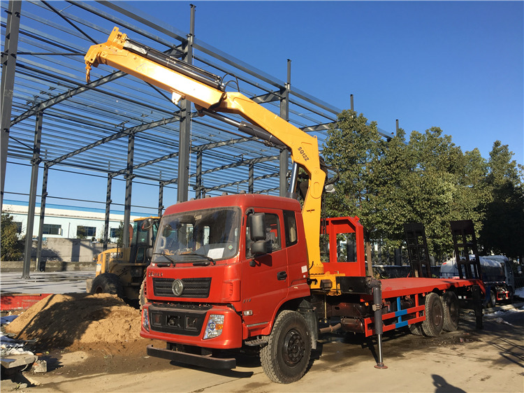 Dongfeng 6x4 Flatbed Truck With 12T Folding Crane