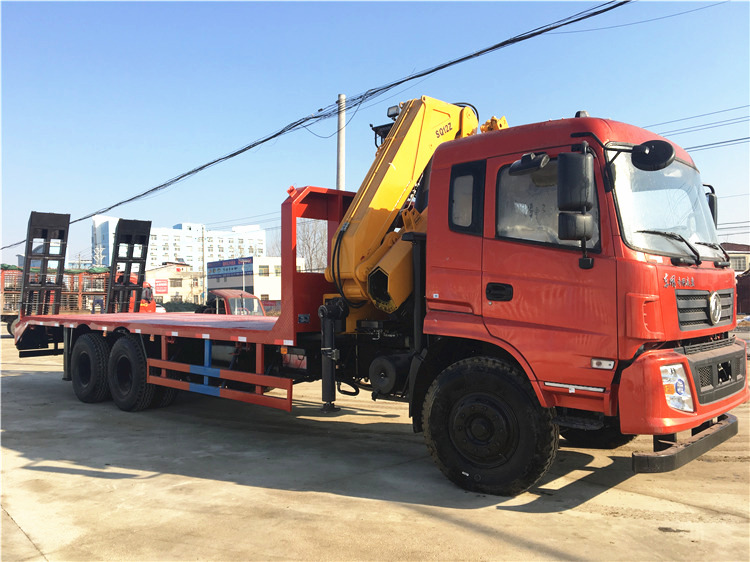 Dongfeng 6x4 Flatbed Truck With 12T Folding Crane