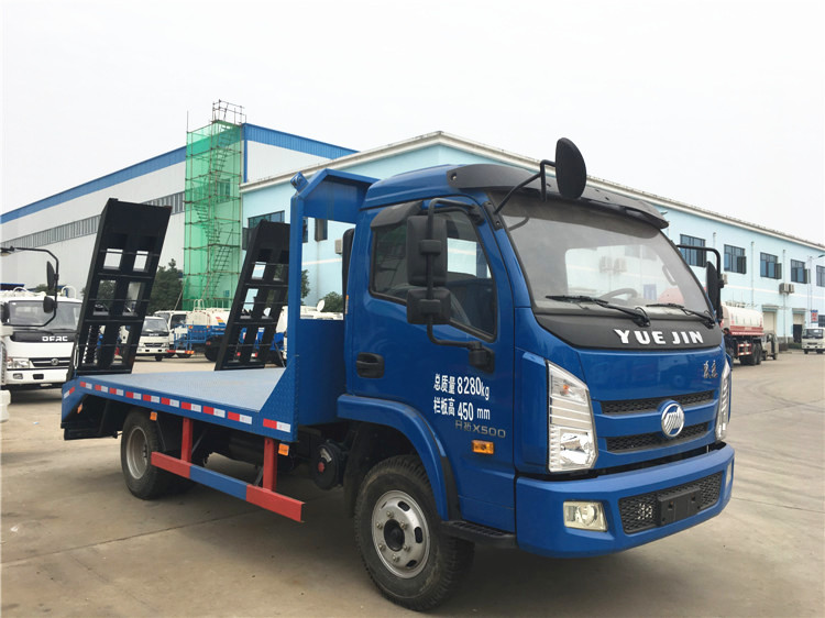 YUEJIN 4x2 Mini Flatbed Truck 4.2m