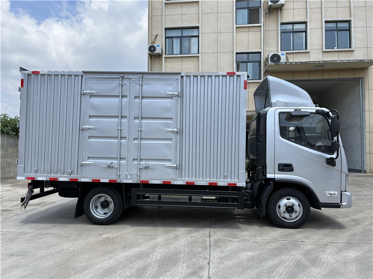 FOTON AUMARK 4x2 Cargo Lorry Van Truck