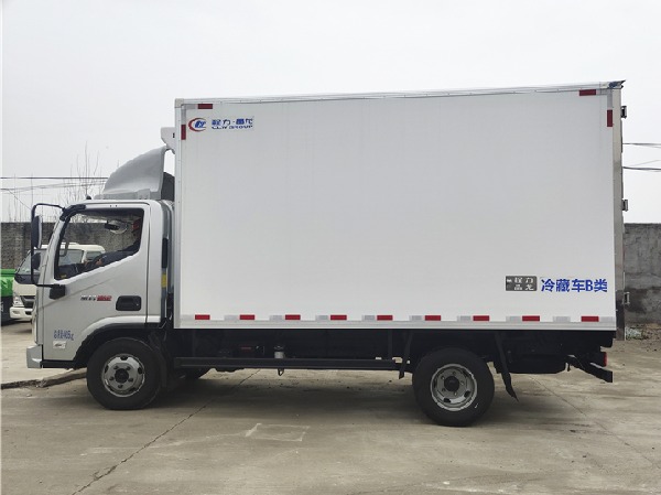 FOTON OLLIN 4x2 4-5T Refrigerated Truck