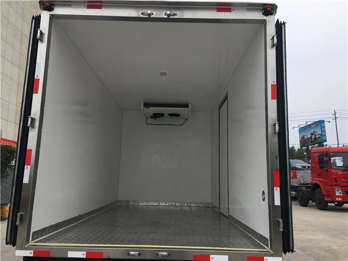 JAC V5 4x2 4-5T Refrigerated Van Truck