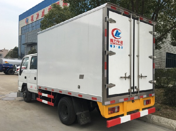 ISUZU 4x2 Double-row Cab 3-4T Refrigerated Van Truck