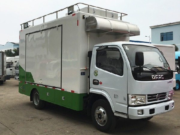 Dongfeng FRK 4x2 Mobile Food Truck