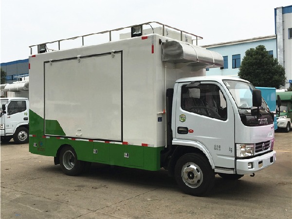 Dongfeng FRK 4x2 Mobile Food Truck