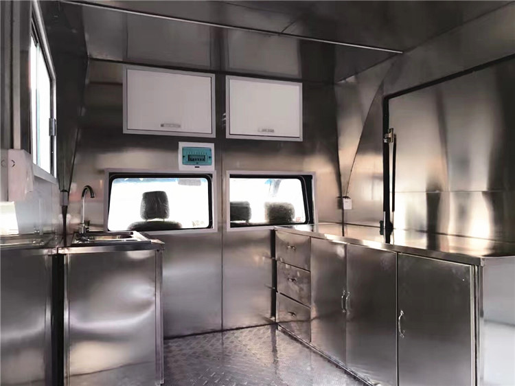 IVECO DAILY 4x2 Mobile Catering Truck
