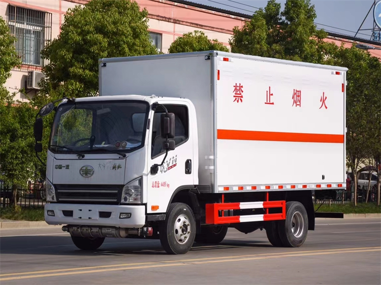 FAW 4x2 4m Explosive Transport Truck