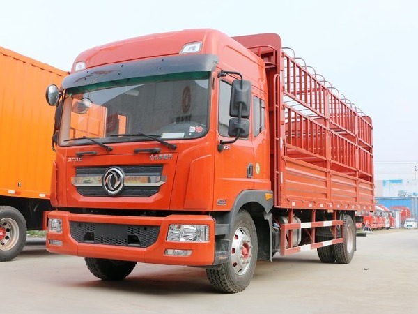 Dongfeng D9 4x2 12T Fence Cargo Truck