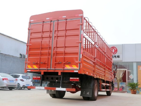 Dongfeng D9 4x2 12T Fence Cargo Truck