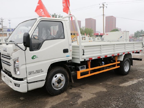 JMC 4x2 3-5T Small Cargo Truck