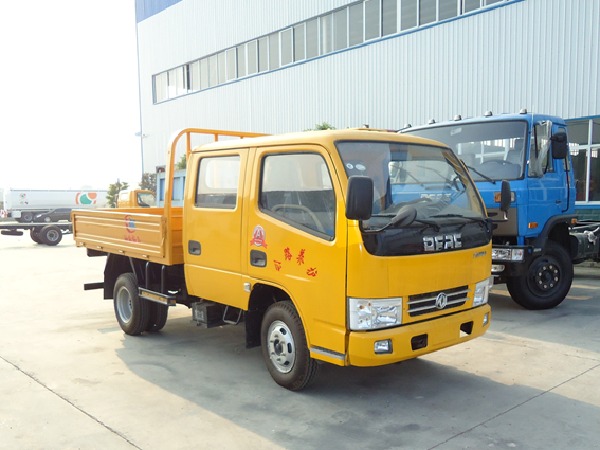 Dongfeng Double-row Cab 4x2 3-4T Cargo Truck