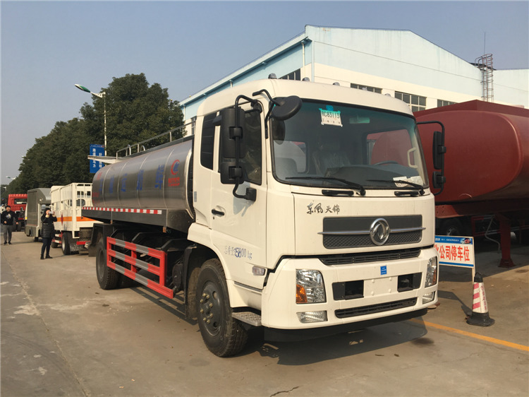 Dongfeng Tianjin 4x2 13m3 Milk Transport Truck