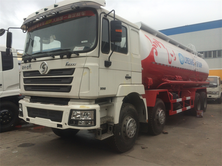 SHACMAN 8x4 40m3 Bulk Cement Truck