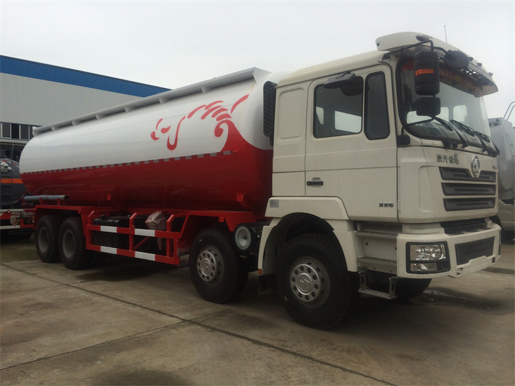 SHACMAN 8x4 40m3 Bulk Cement Truck