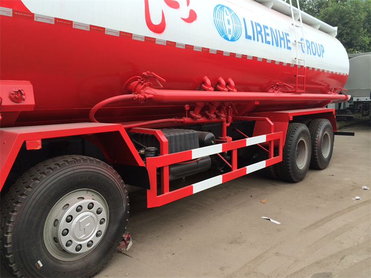 SHACMAN 8x4 40m3 Bulk Cement Truck