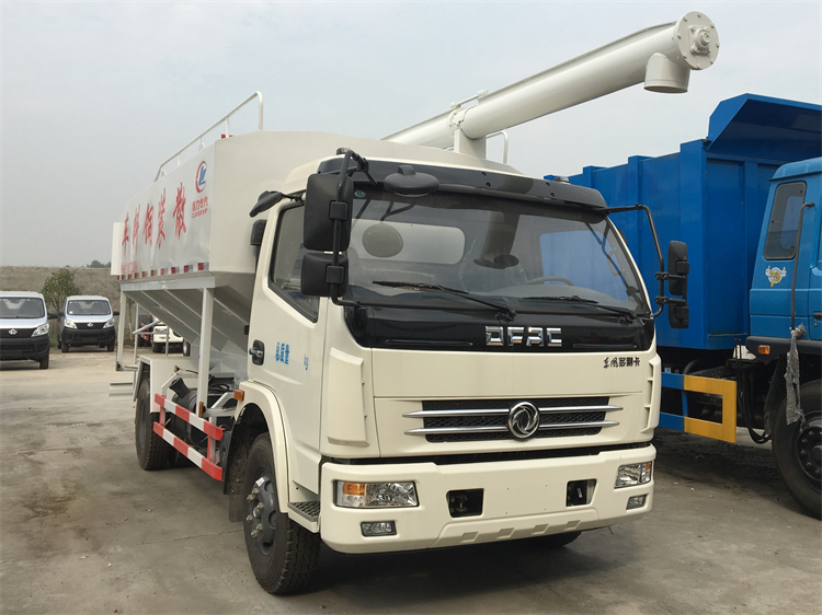 DONGFENG DLK 4x2 12m3 Bulk Feed Truck