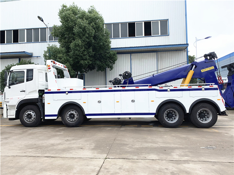Dongfeng KL 8x4 Heavy Duty Towing Truck