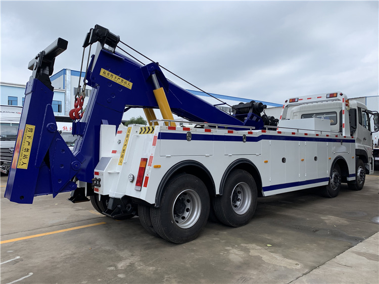 Dongfeng KL 8x4 Heavy Duty Towing Truck