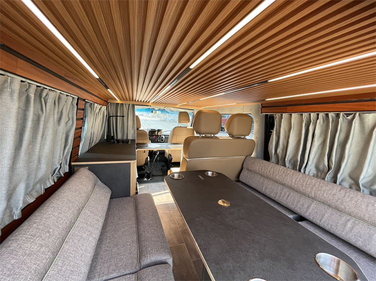 IVECO New Daily 4x2 Mini Caravan Camping Car