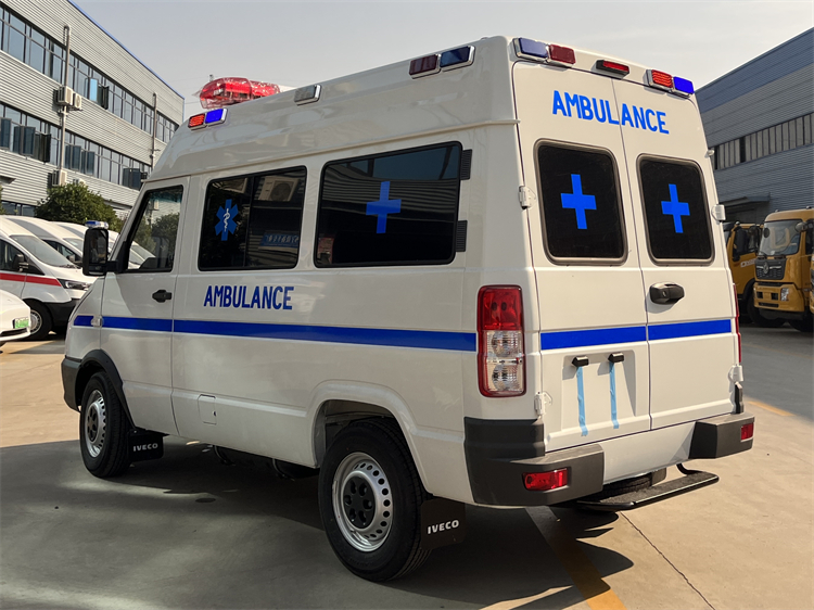IVECO Daily 4x2 Monitoring Ambulance Car