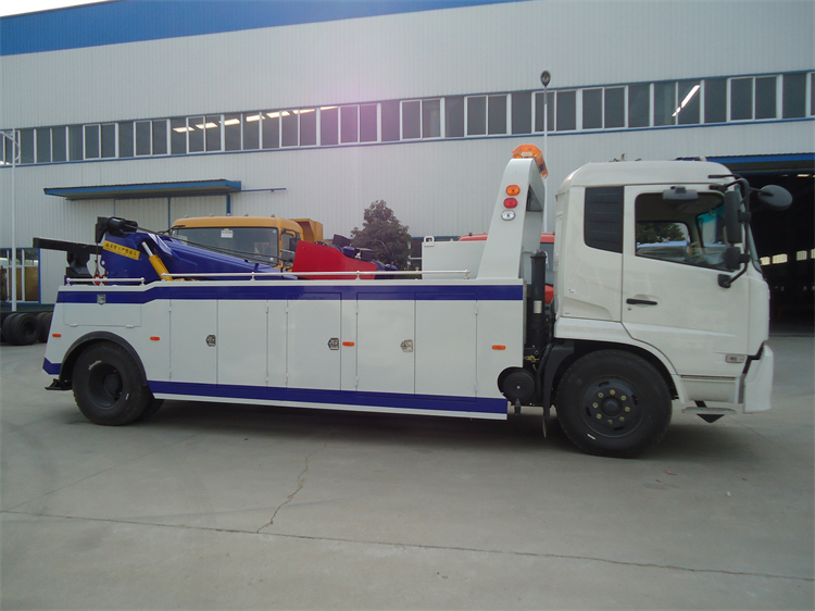 Dongfeng Tianjin 4x2 8T Wrecker Towing Truck
