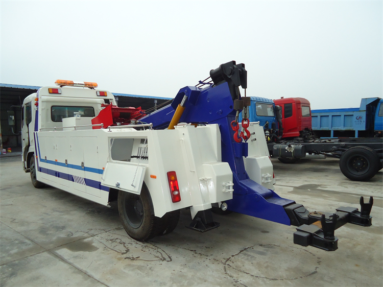 Dongfeng Tianjin 4x2 8T Wrecker Towing Truck
