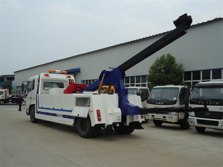 Dongfeng Tianjin 4x2 8T Wrecker Towing Truck