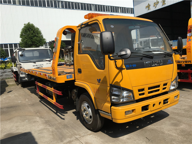 ISUZU 4x2 4T Flatbed Wrecker Tow Truck