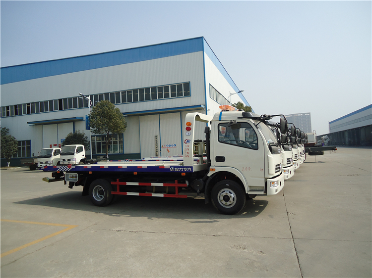Dongfeng DLK 4x2 4T Flatbed Wrecker Truck