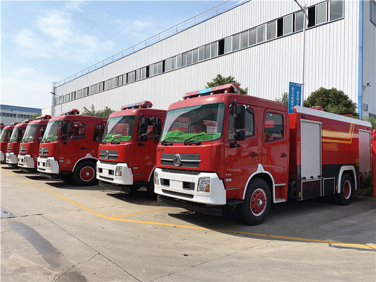 Dongfeng Tianjin 4x2 6000L Fire Fighting Truck