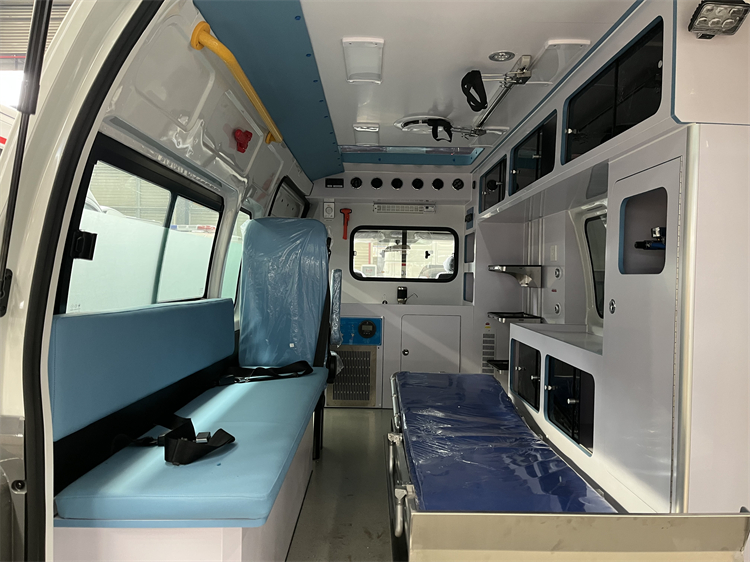 Foton G9 RHD 4x2 Ambulance Rescue Car