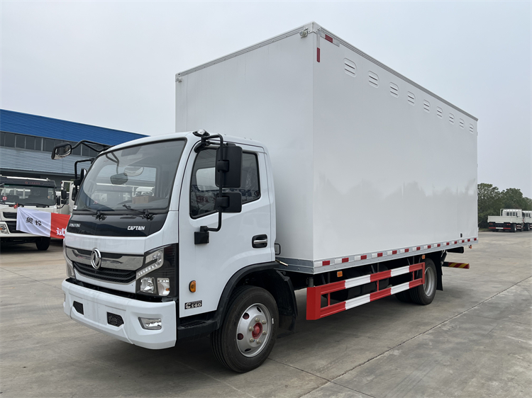 Dongfeng CAPTAIN 4x2 6-8T Dry Cargo Van Truck