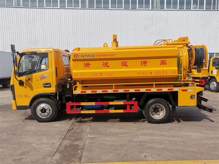 Dongfeng D6 4x2 Sewer Cleaning Sewage Suction Truck