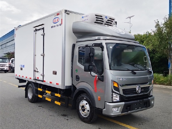 DFAC XingYun 4x2 5T Refrigerated Truck