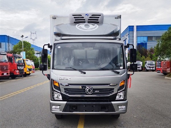 DFAC XingYun 4x2 5T Refrigerated Truck
