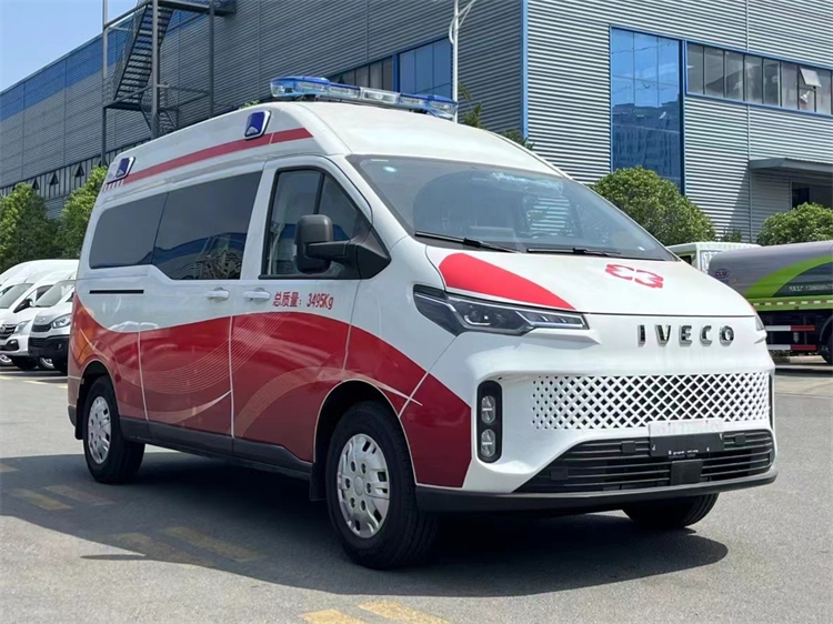 IVECO Fidato 4X2 Diesel Type Monitoring Ambulance