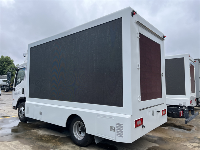 Forland M5 Outdoor Advertising Display LED Van Truck 4x2 Mobile LED Screen Vehic