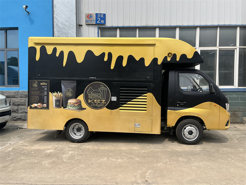 Foton 4x2 RHD Mini Outdoor Mobile Coffee Cart Restaurant BBQ Food Truck