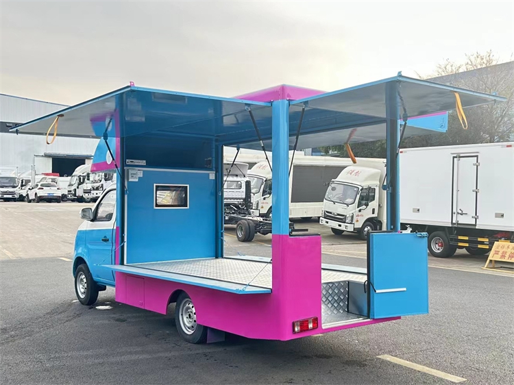 ChangAn 4x2 Mobile Food Truck Mini Pizza Coffer Hot Dog Drink Snack Truck