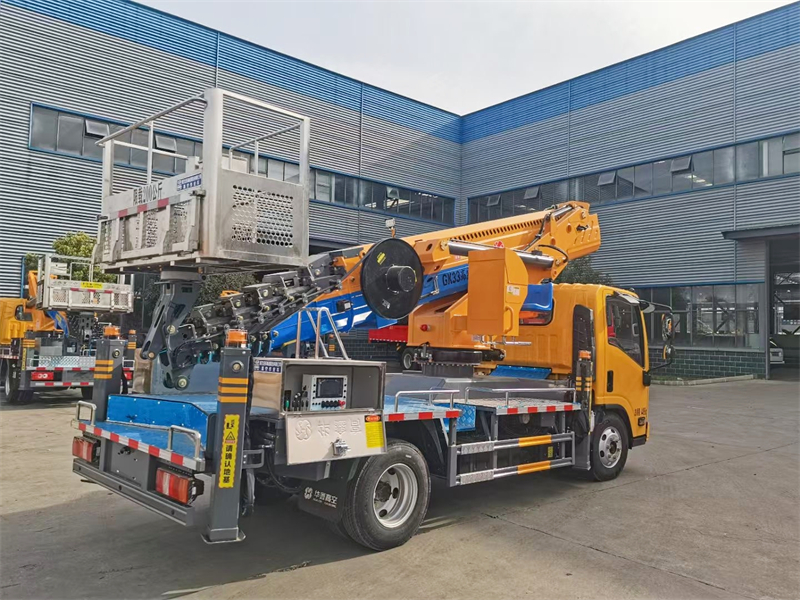 ISUZU 4X2 Aerial Work Platform 25-31m Insulated Work Bucket Aerial Work Truck
